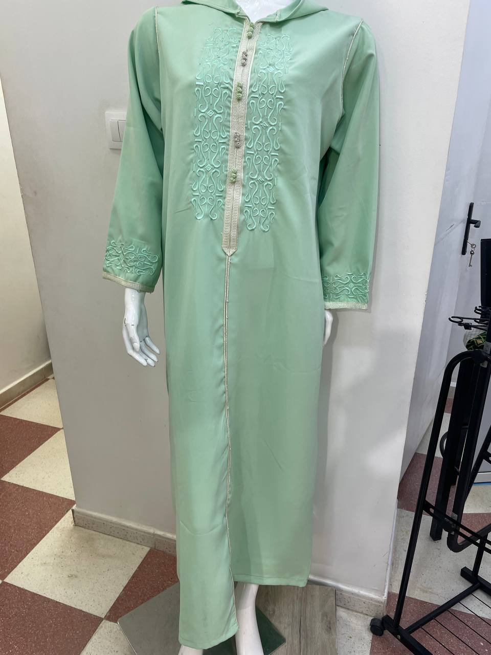 AB00009-6