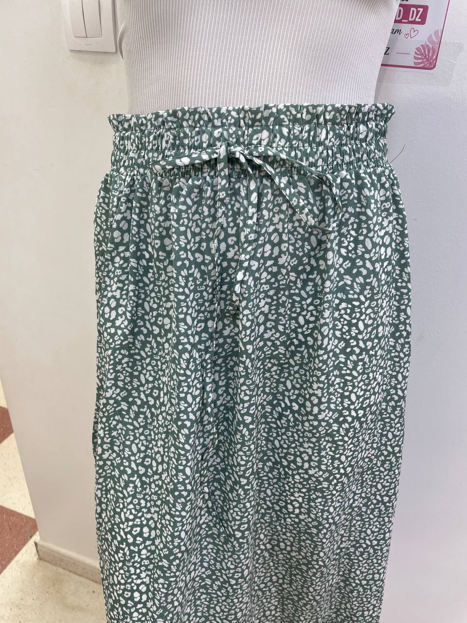 SH38048