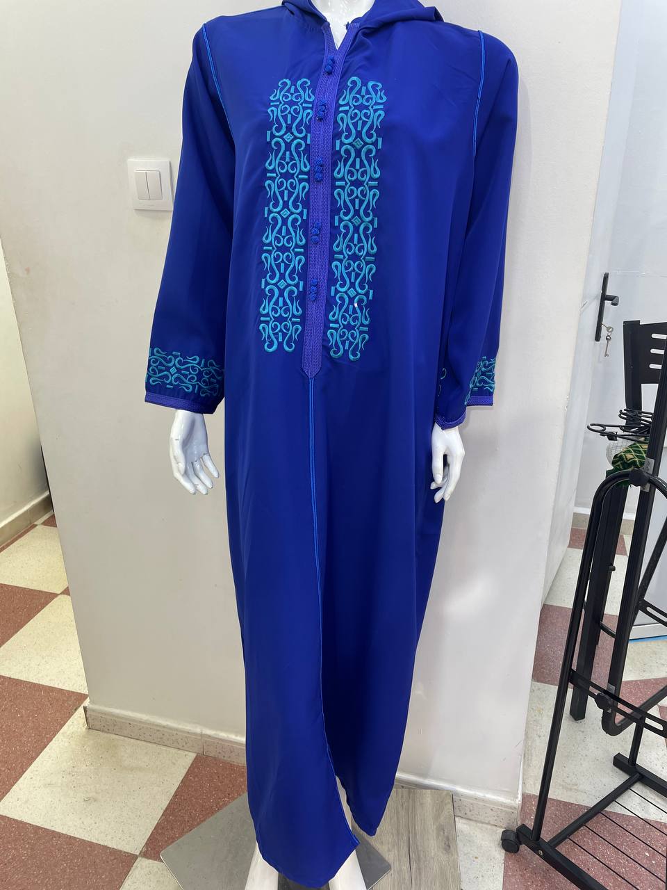 AB00009-5