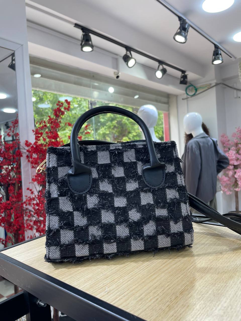 DK10180