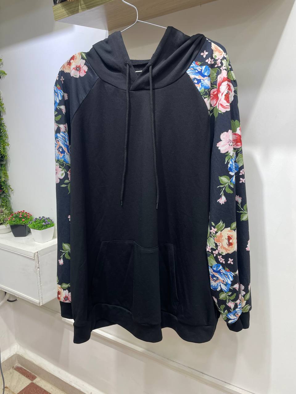 SH37779
