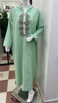 AB00007-2